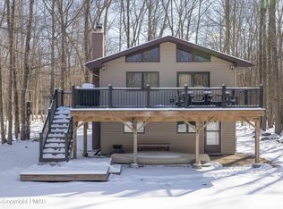 228 Partridge Dr, Pocono Lake, PA 18347