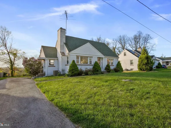 1809 Chain St, Norristown, PA 19401