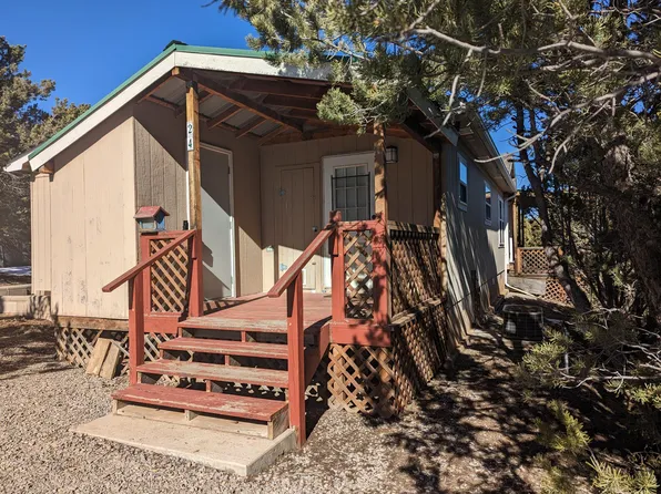24 Olympio Ln, Cedar Crest, NM 87008
