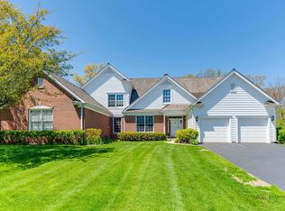 430 Woodward Ct, Lake Forest, IL 60045