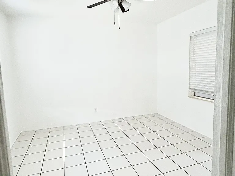1125 NE 16th Ave #B — Photo 10