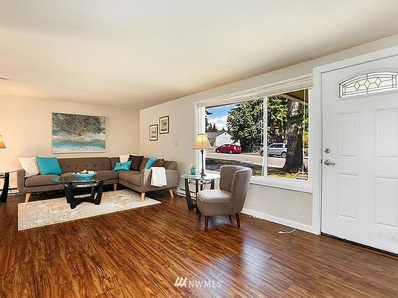 3rd image of 23110 51st Ave W