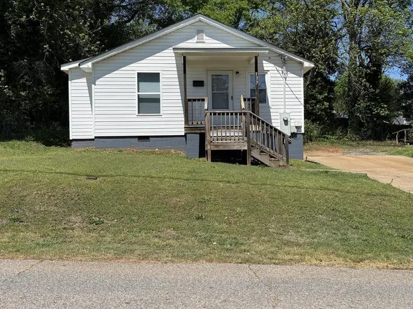 137 New St, Gaffney, SC 29340