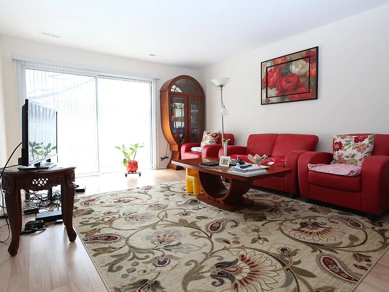 1245 N Regency Dr — Photo 4