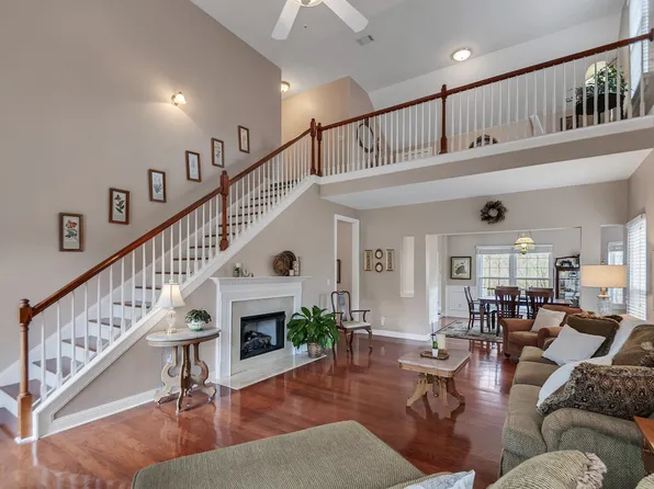 7221 Riverfront Dr, Nashville, TN 37221