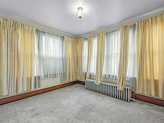5th image of 797 Homestead Ave