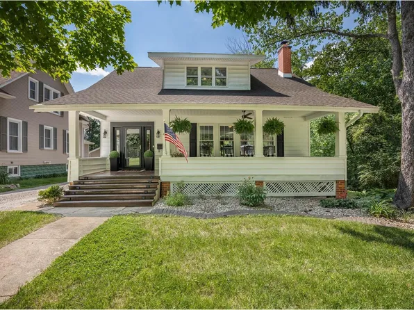 618 Fairmont Pl, Hillsboro, IL 62049