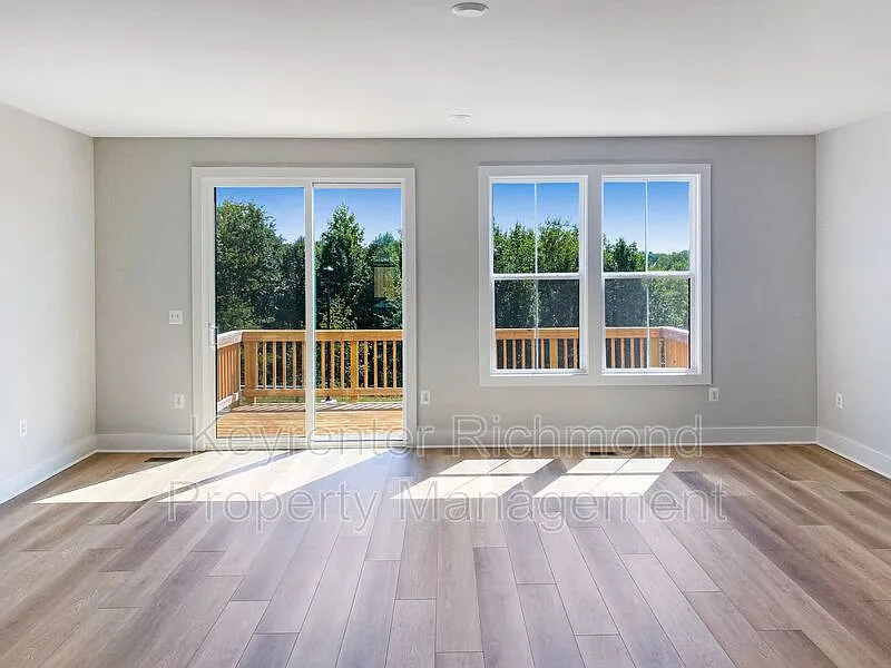 Building Photo - 509 Munson Woods Walk