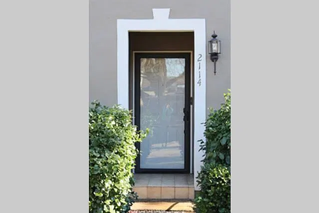 2114 Portland Ave — Photo 2