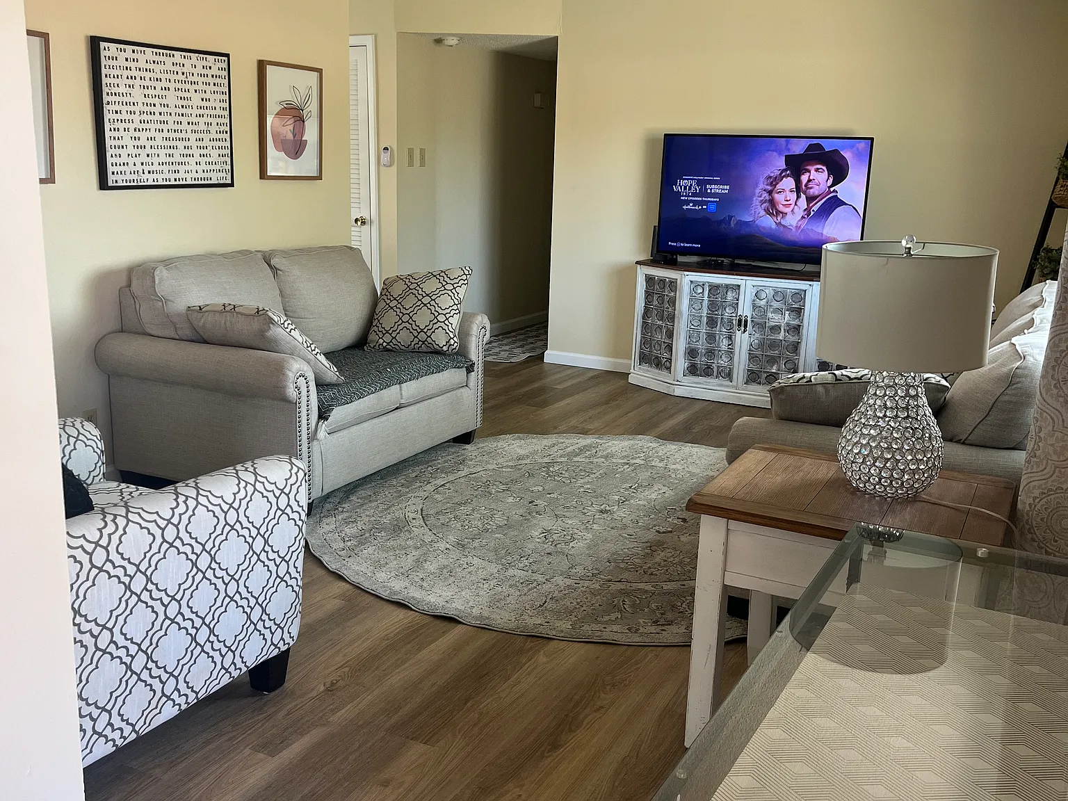 1701 Vassar Dr SE — Photo 3