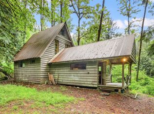 10236 Foss River Pl, Skykomish, WA 98288