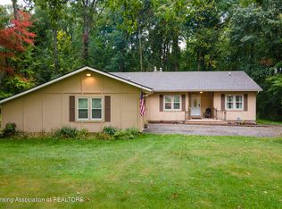 8820 W Scenic Lake Dr, Laingsburg, MI 48848