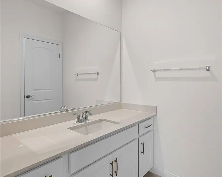 17727 Santa Lucia Ct — Photo 31
