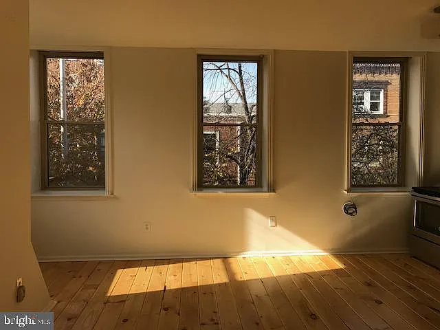 769 S 2nd St #B — Photo 3