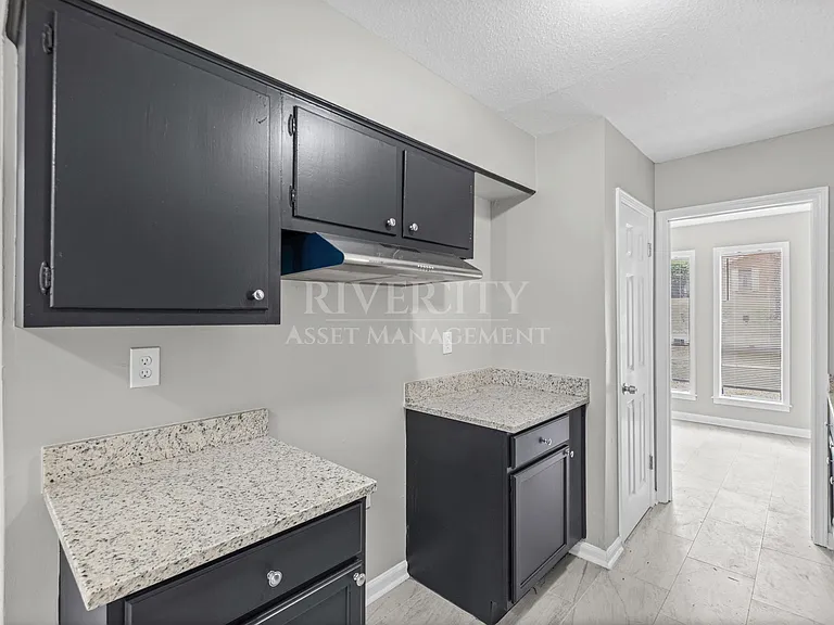 1785 Santa Clara Ave — Photo 10