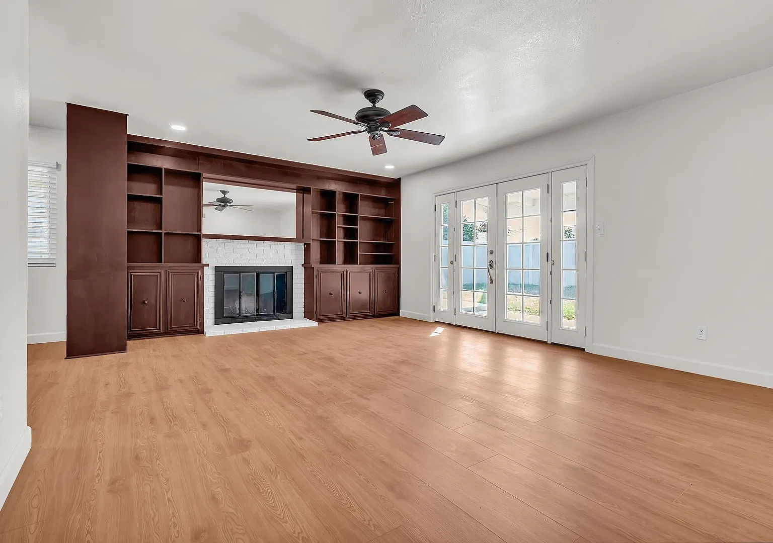 10740 Coloma Street — Photo 4