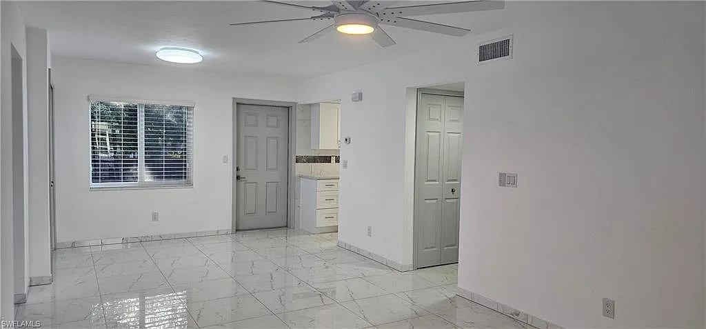 2 bed, 2.0 bath, 825 sqft, $2,250 — Photo 2