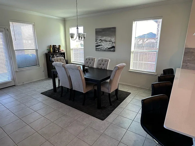 124 Rocroi Dr — Photo 19