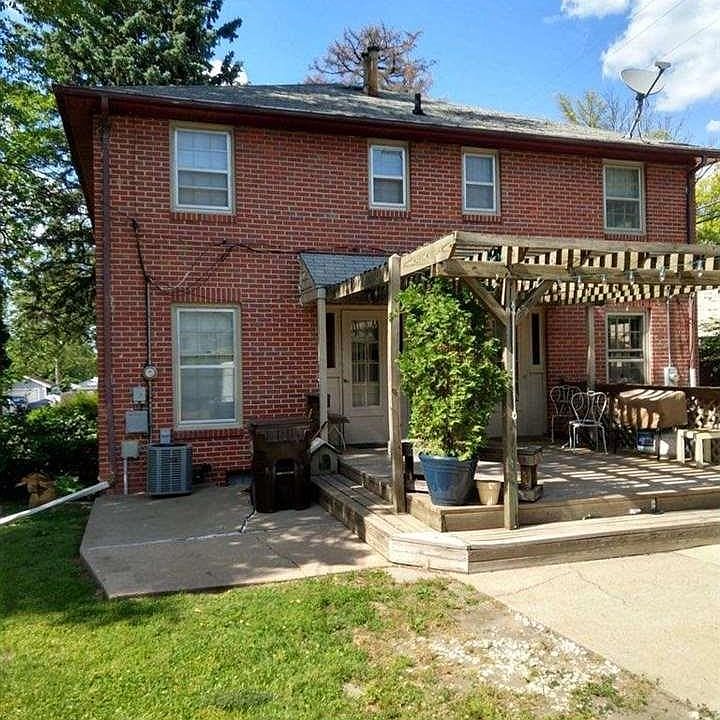 2nd image of 3035 Ryons St