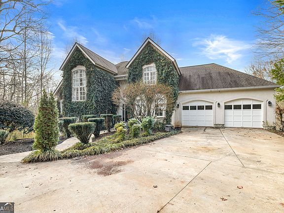 2nd image of 119 Chattahoochee Winds Dr