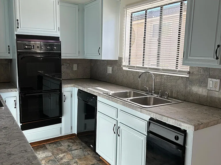 3431 Artesia Blvd #24 — Photo 15