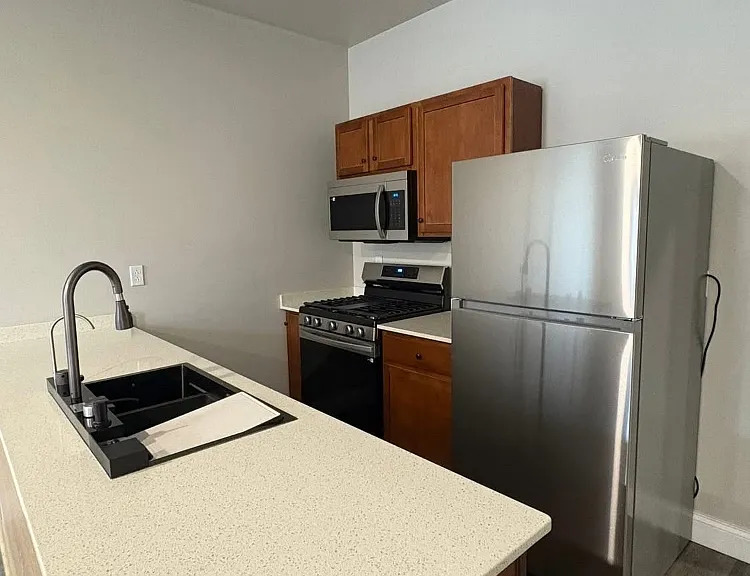 188 Main St #1-10 — Photo 38