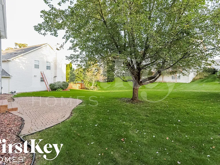 298 N Crooked Lake Ln — Photo 14