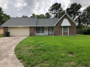 8995 Laura Ln, Beaumont, TX 77707