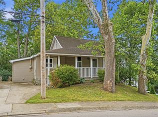 272 S 3rd St, Waynesville, OH 45068