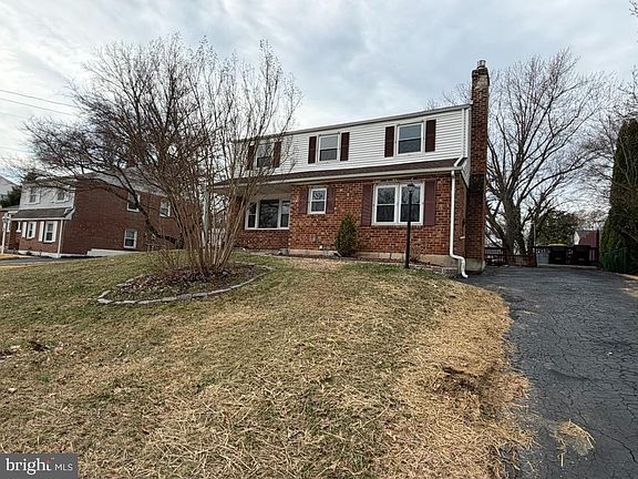 3rd image of 725 Springdell Rd