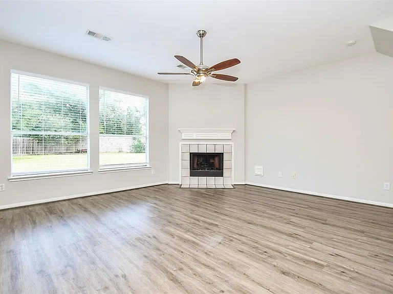 5523 Poundstone Ct — Photo 10