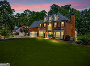 8325 Riverbirch Dr, Roswell, GA 30076