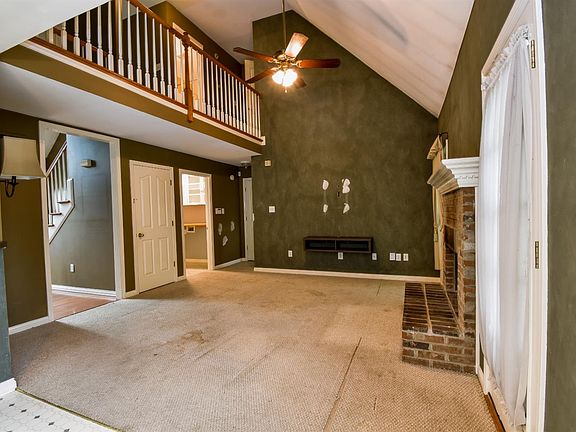4th image of 3649 Green Park Ct