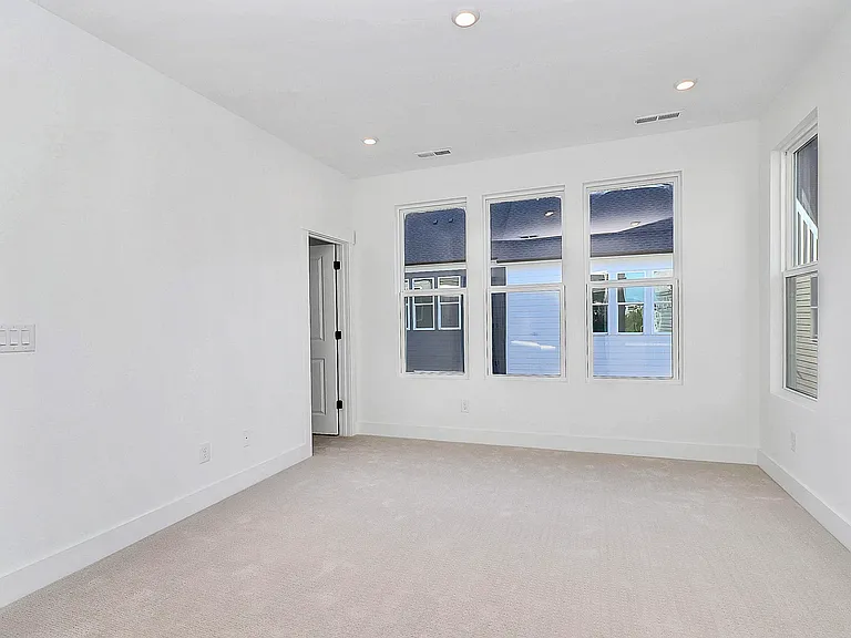5027 Dutchess Dr #2 — Photo 11