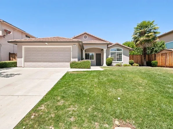 1571 Mimosa St, Hollister, CA 95023