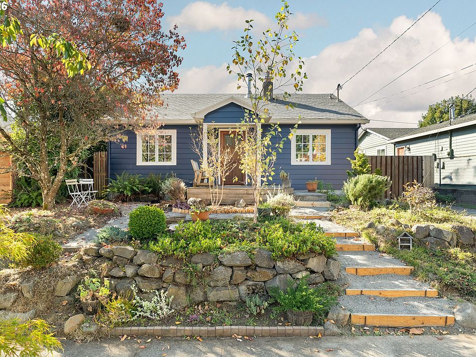 1st image of 2831 SE 74th Ave