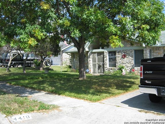 2nd image of 4410 Bayliss St
