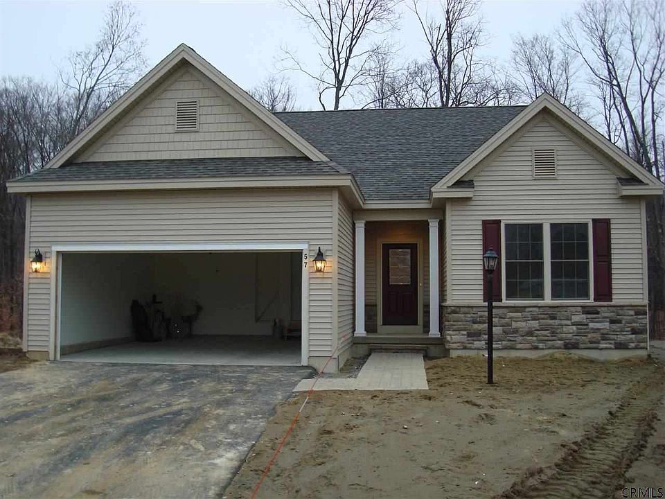 1st image of 4 Fulton Ct