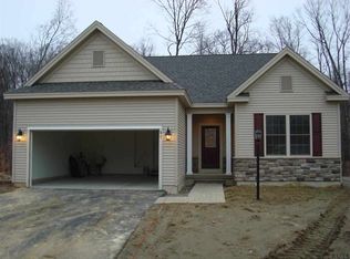 4 Fulton Ct, Mechanicville, NY 12118