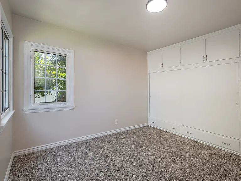 7731 Ferncola Ave — Photo 13