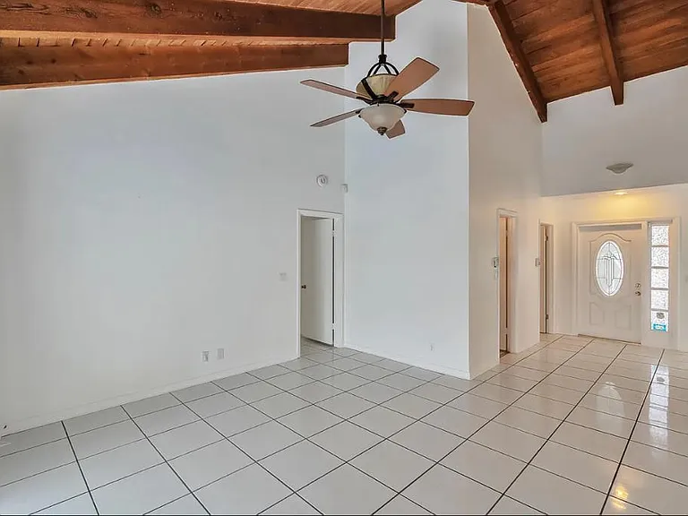 9720 Carousel Cir S — Photo 19