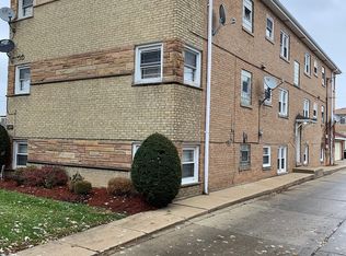 2135 Kenilworth Ave, Berwyn, IL 60402