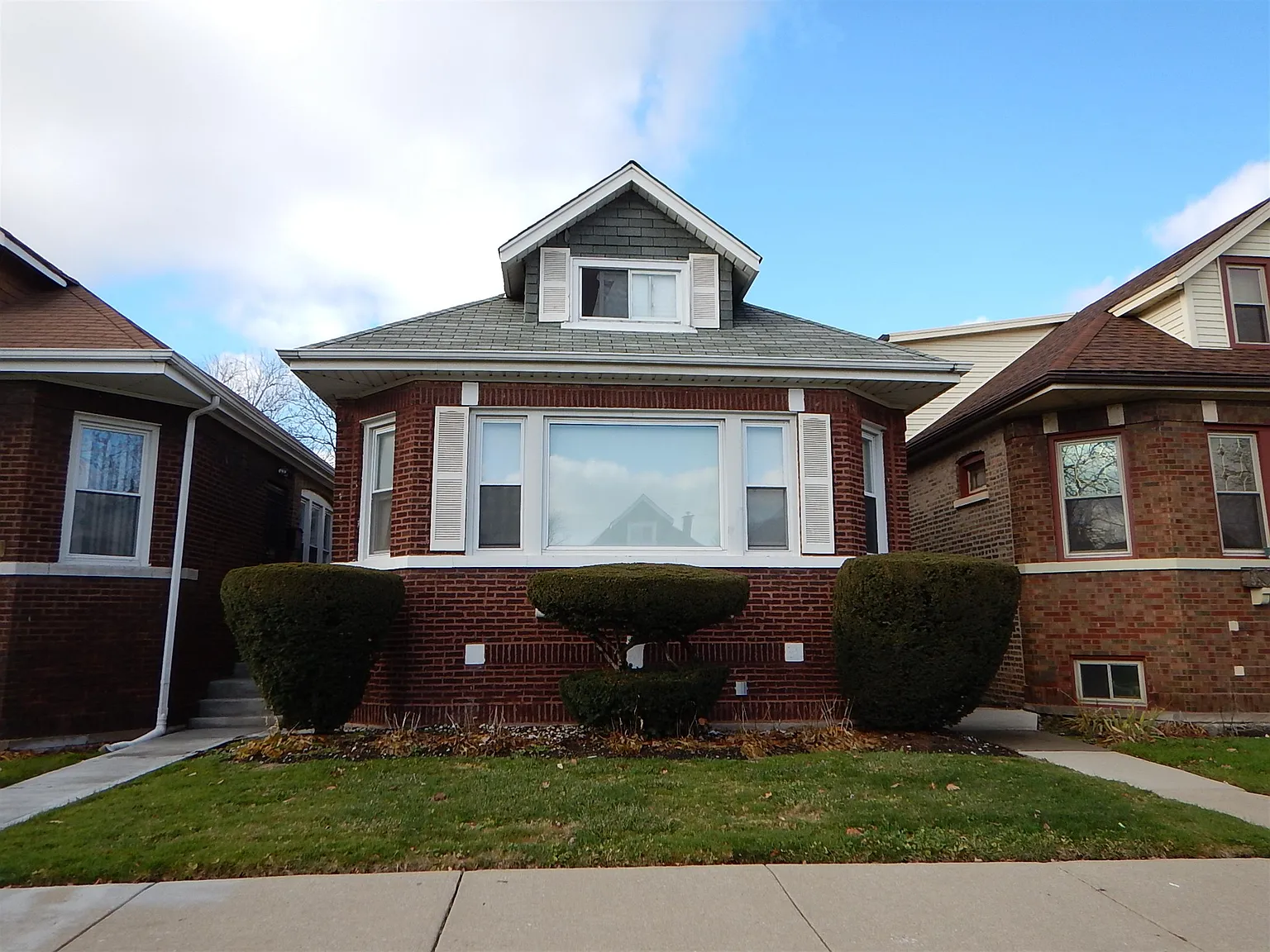 8134 S Harvard Ave photo 1