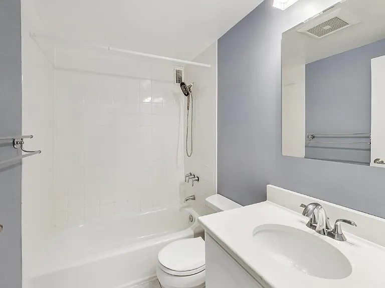 7420 Lakeview Dr #W205 — Photo 23