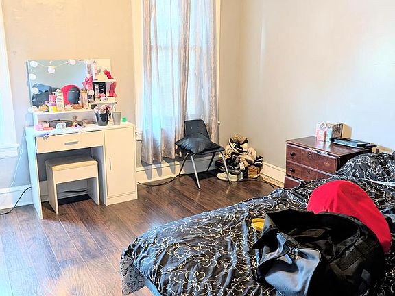 5th image of 2861 Harrison Ave