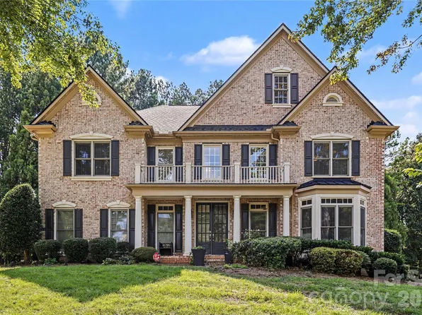 17018 Harcombe Dr, Charlotte, NC 28277