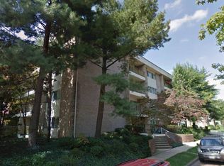 1127 13th St, Huntington, WV 25701