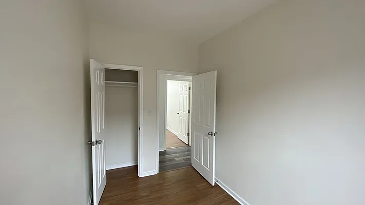 Rented by Nooklyn NYC LLC | media 18