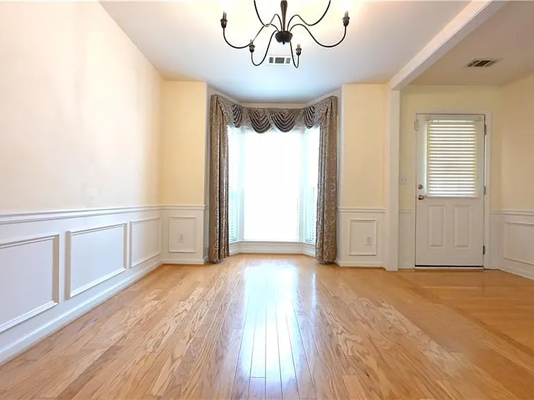 135 Friars Head Dr — Photo 2