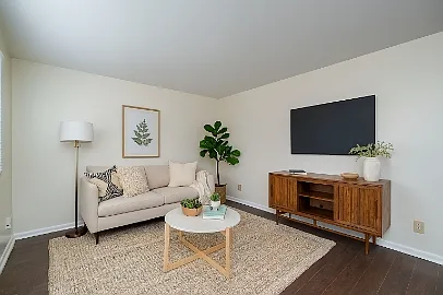 133 Kelly Ave #3